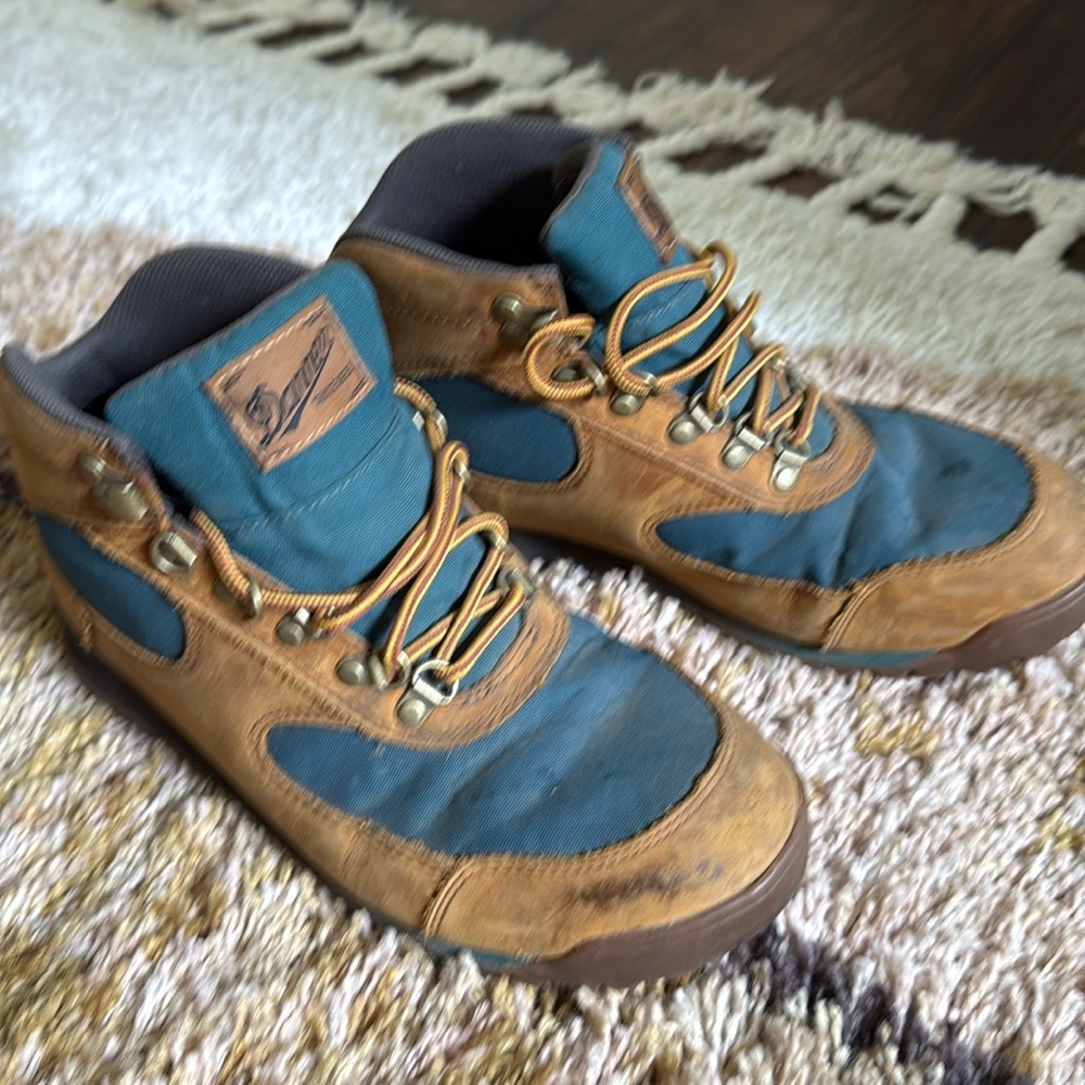 Danner Jag boots. Womens 8.
